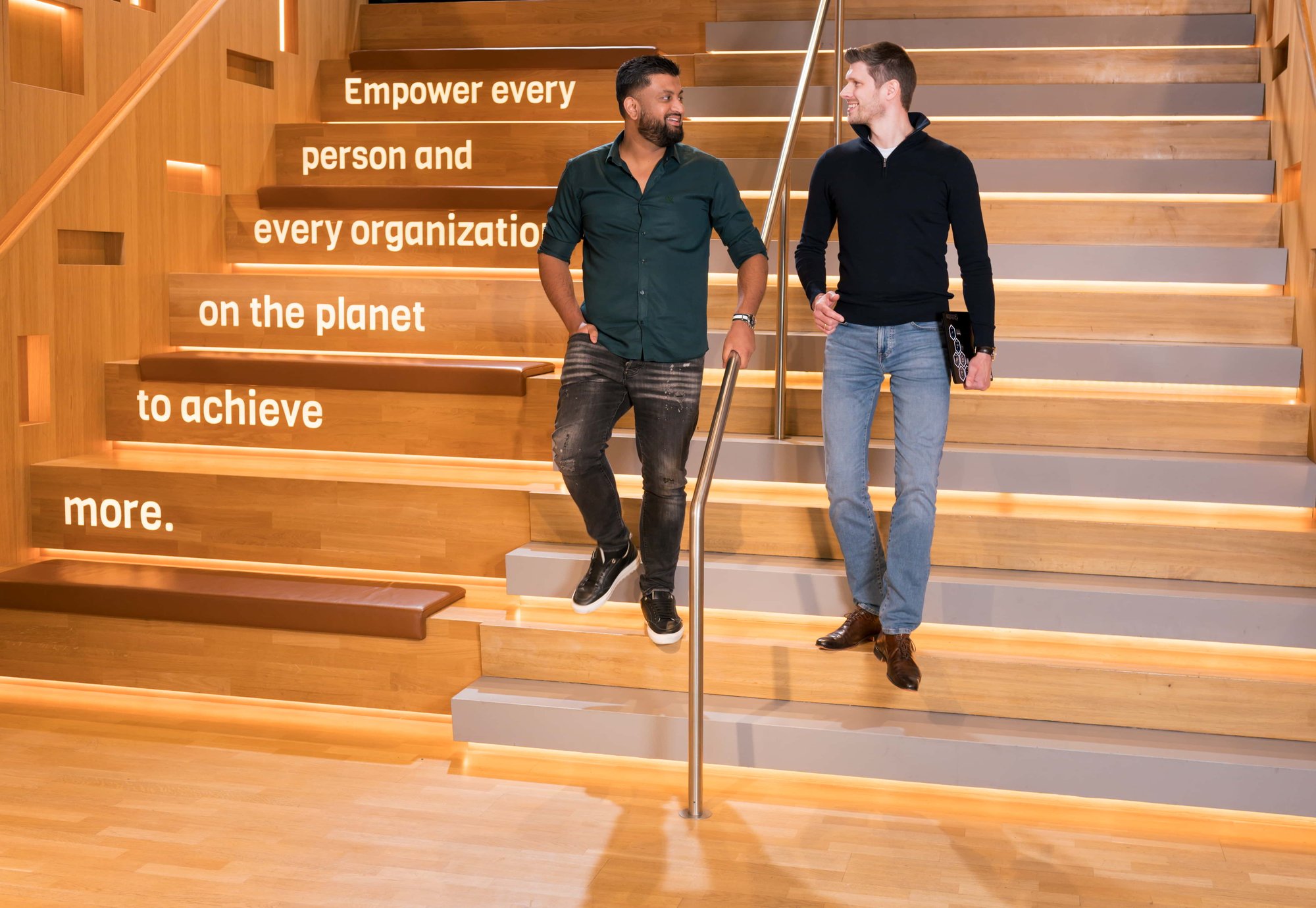 InSpark-Microsoft-Wouter-Shangram-Running-Down-the-Stairs-Web